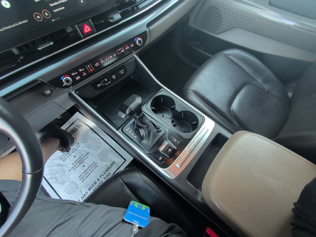 Certified Used 2025 Gray Kia LXS image 24