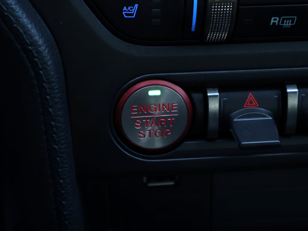 Used 2022 Grabber Blue Metallic Ford Shelby GT500 image 29