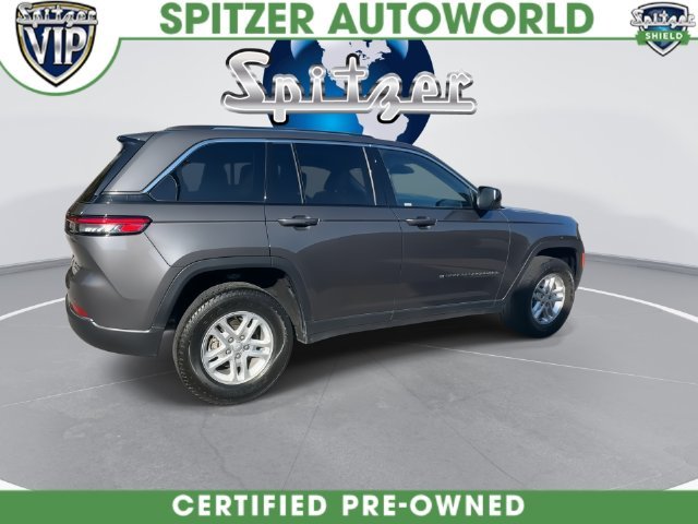 Used 2023 Gray Jeep Laredo image 15