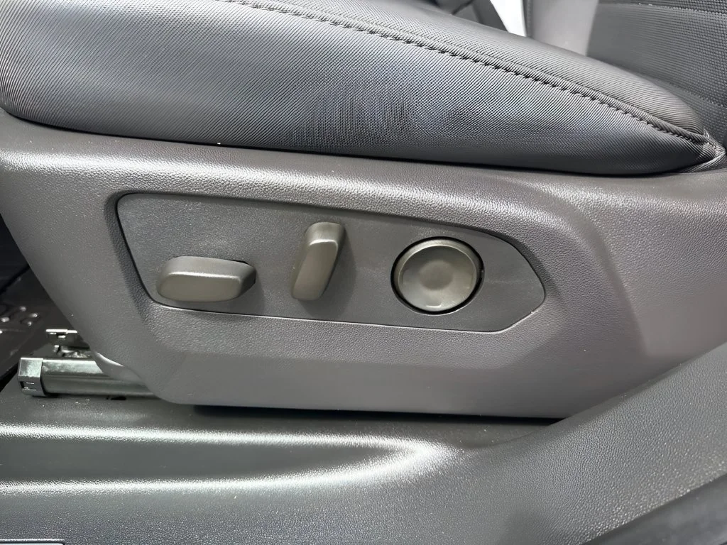 Used 2024 Blue GMC 2X image 11