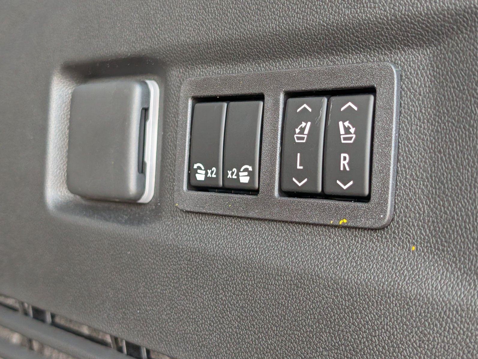 2026 Chevrolet Tahoe Premier - Photo 38