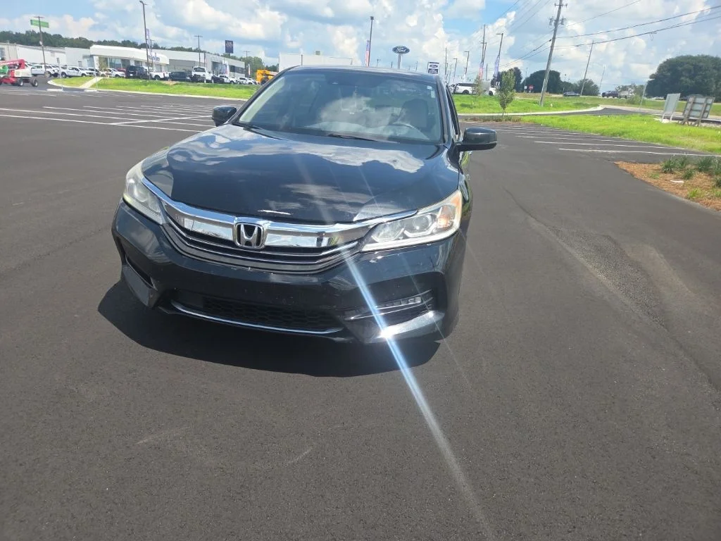 Used 2017 Blue Honda Base image 2