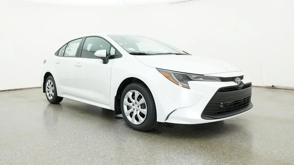 New 2026 Wind Chill Pearl Toyota LE image 9
