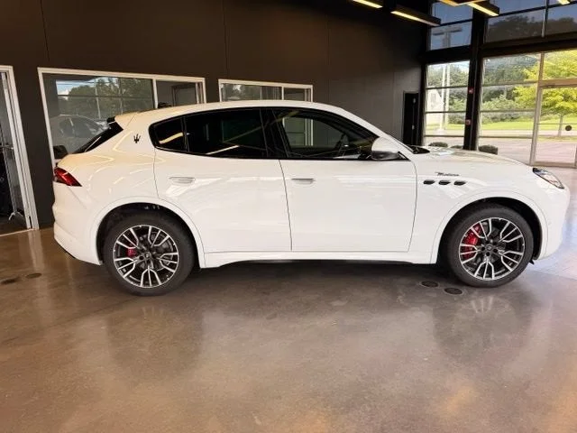 Certified Used 2023 White Maserati Modena image 5