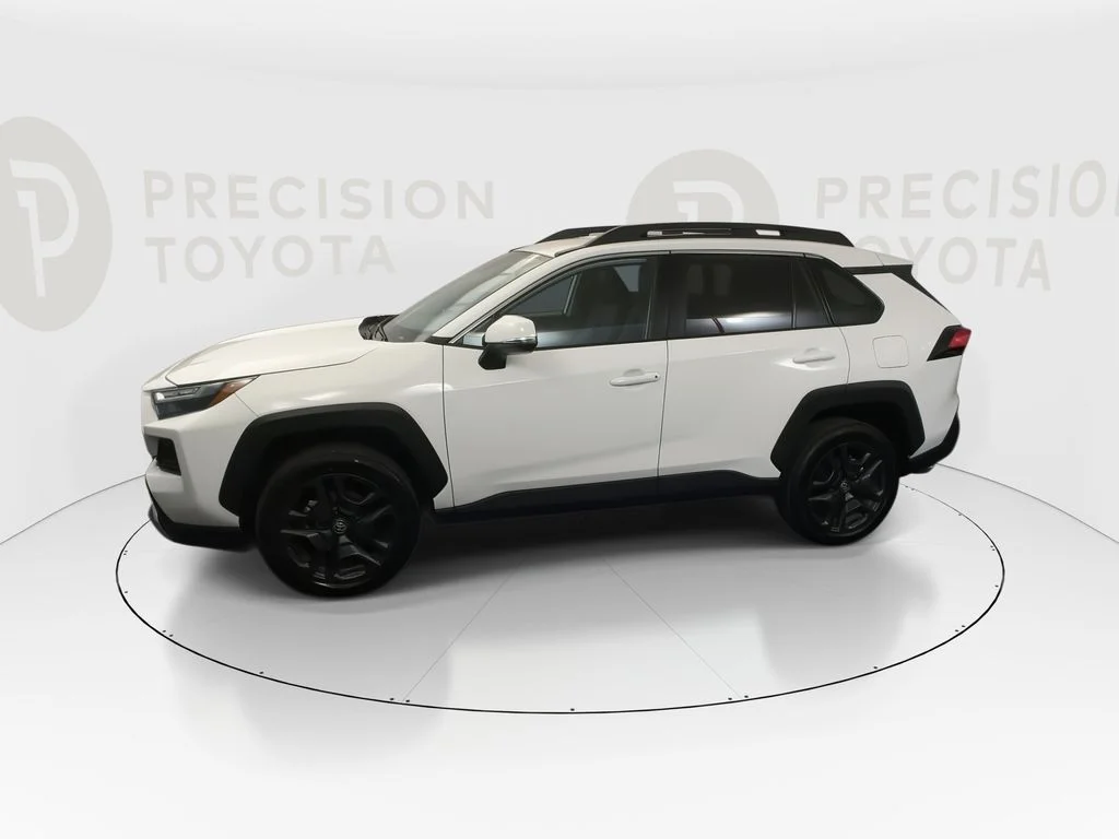 Used 2024 Ice Cap Toyota Adventure image 11