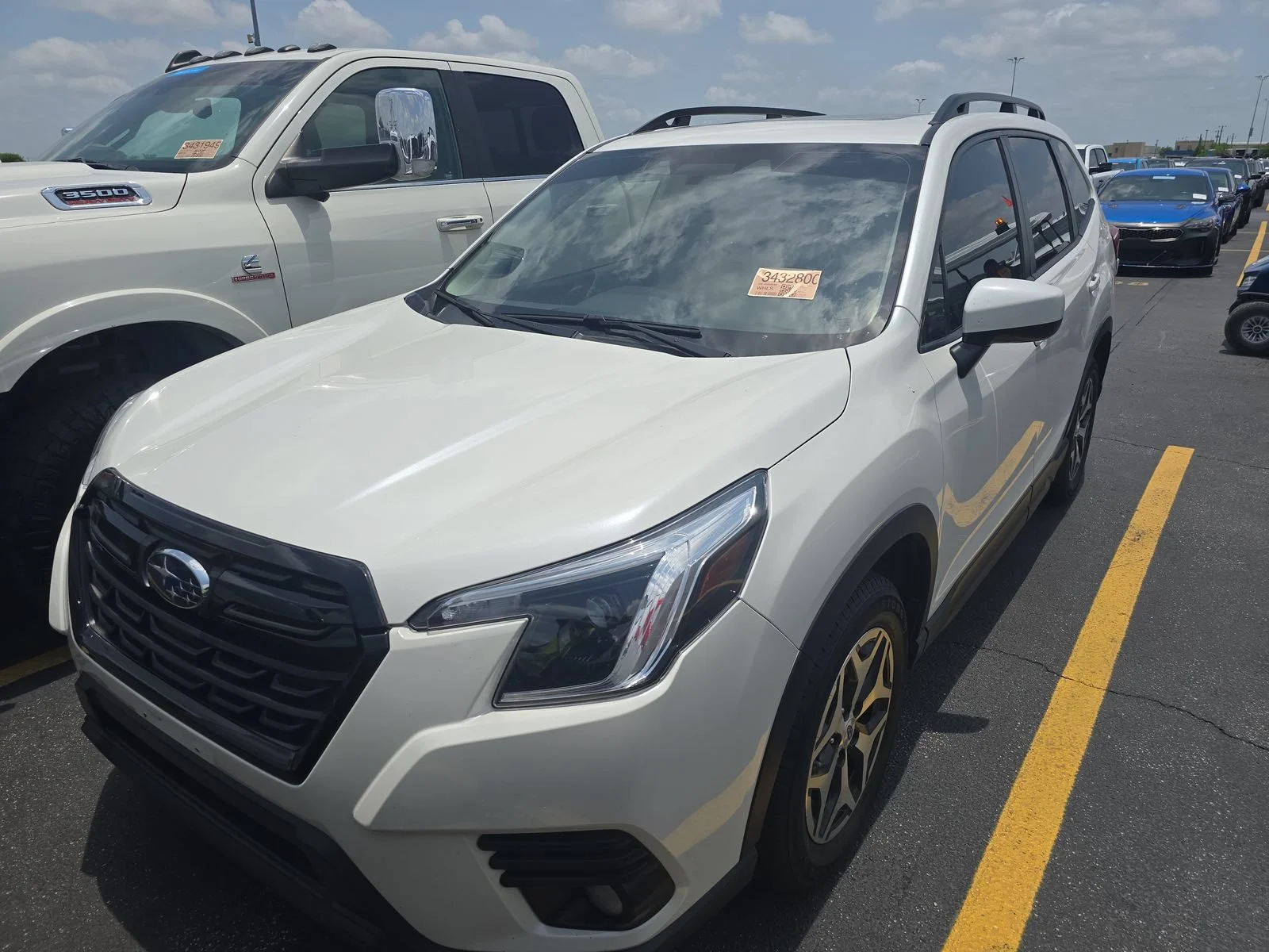 2023 Subaru Forester Premium's photo