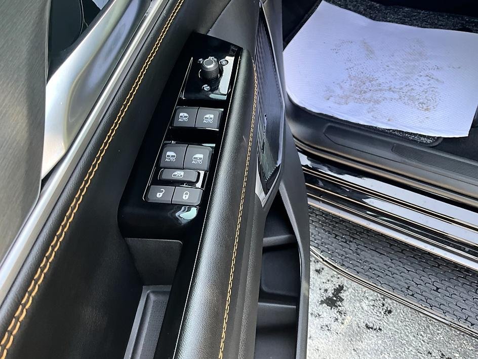 New 2026 High Gloss Black Jeep 85th Anniversary Edition image 15