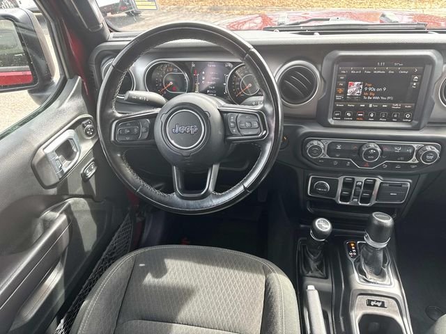 Used 2021  Jeep Sport image 18