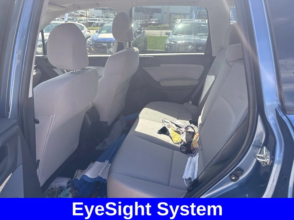 Used 2017 Blue Subaru 2.5i Premium image 13