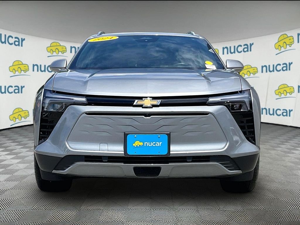 Used 2024 Gray Chevrolet LT image 2