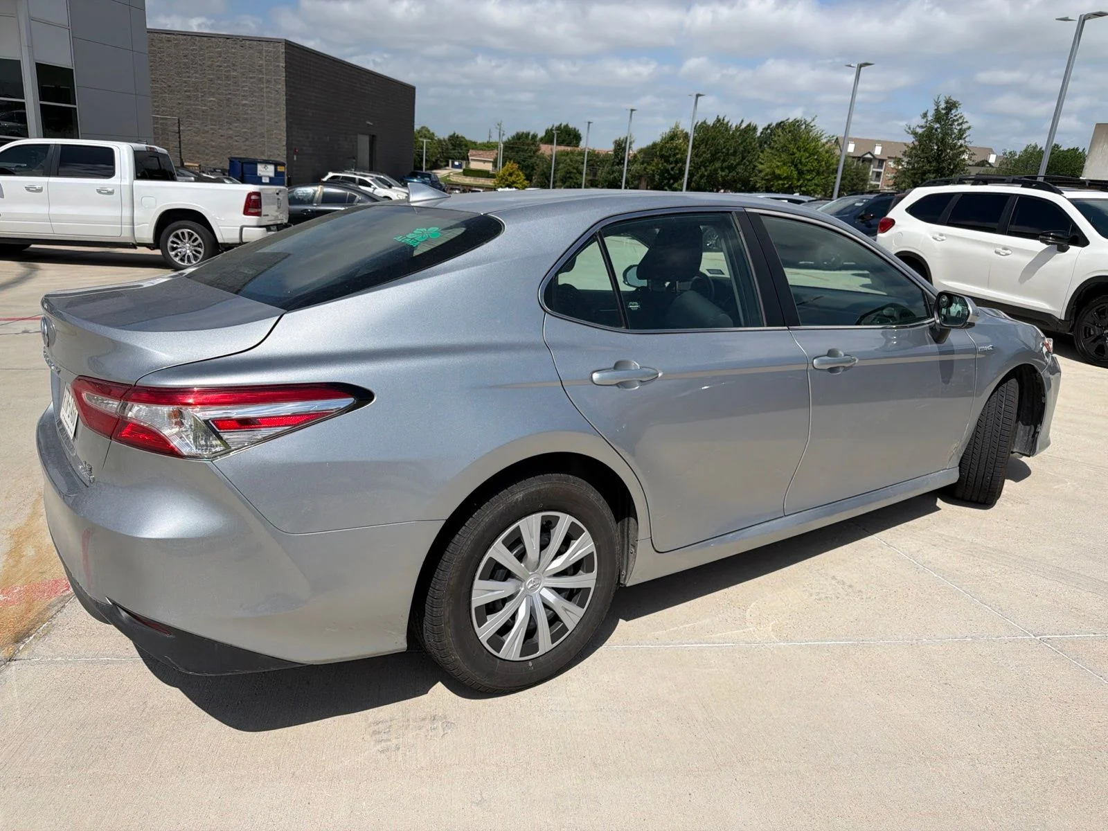 Used 2020 Silver Toyota LE image 3