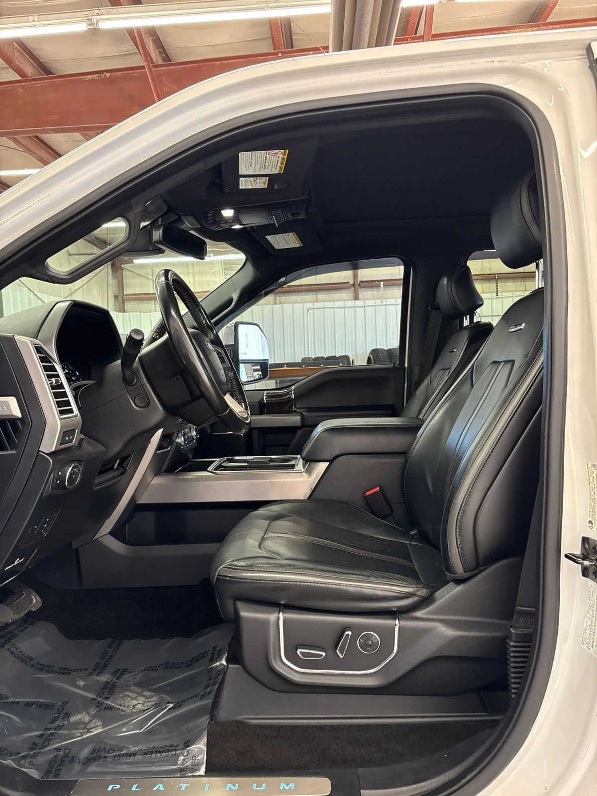 Used 2017 White Ford Platinum image 9