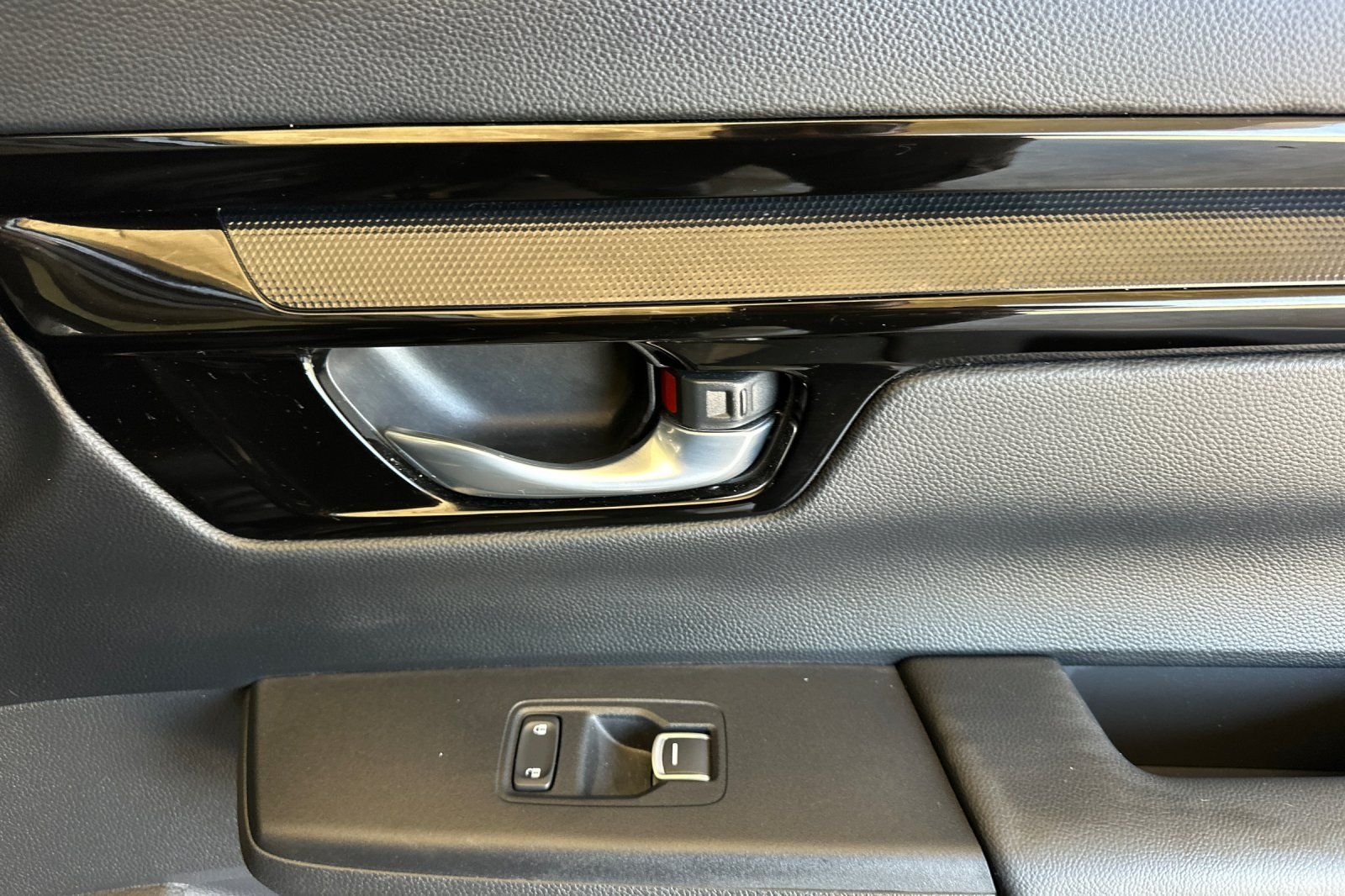 Used 2023  Honda EX-L image 19