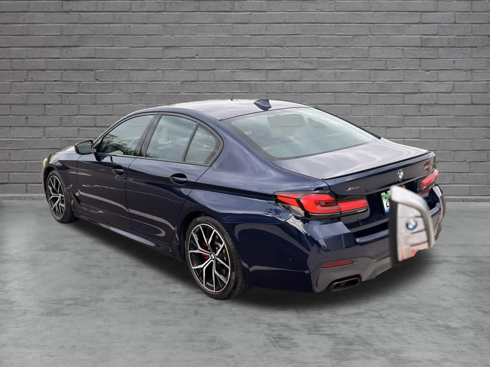 Used 2022 Tanzanite Blue II Metallic BMW M550i xDrive image 3