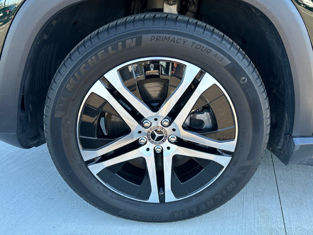 Certified Used 2022 Green Mercedes-Benz GLS 450 image 35