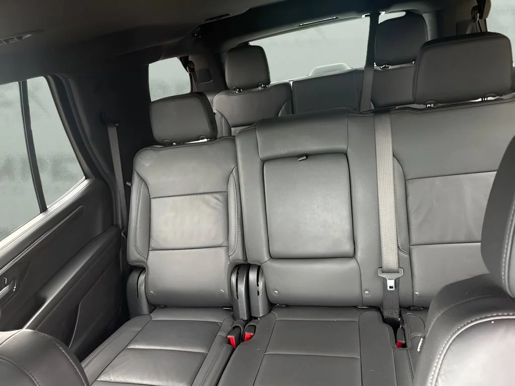 Used 2025 Summit White Chevrolet LT image 13