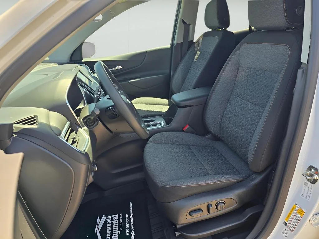 Used 2023 Summit White Chevrolet LT image 28