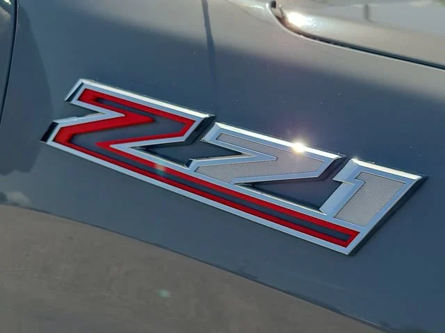 Used 2025 Slate Gray Metallic Chevrolet RST image 28