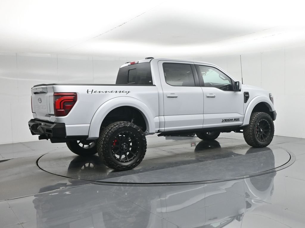 New 2025 Space White Metallic Ford Lariat image 30