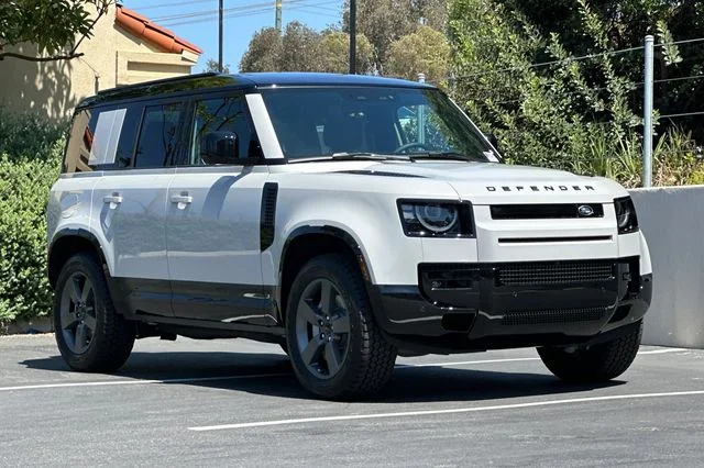 New 2026 Borasco Grey Land Rover X-Dynamic SE image 7