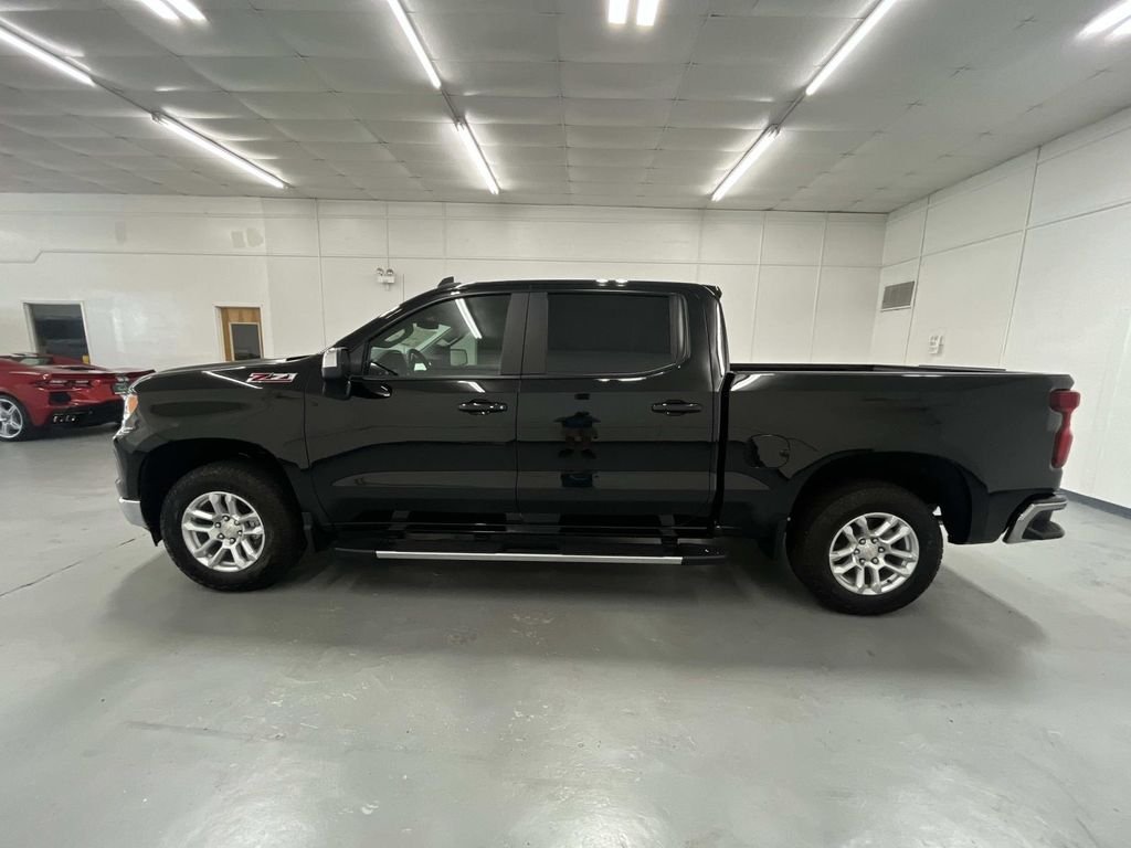 2026 Chevrolet Silverado 1500 LT - Photo 5