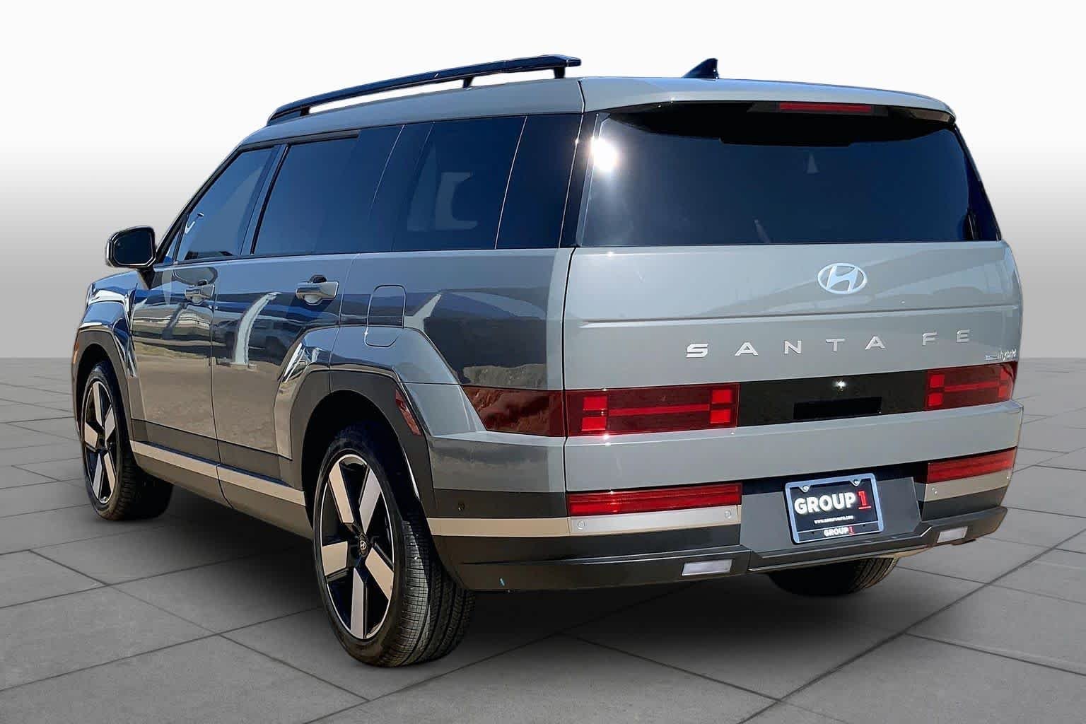 Used 2025 Hampton Gray Hyundai Limited image 12
