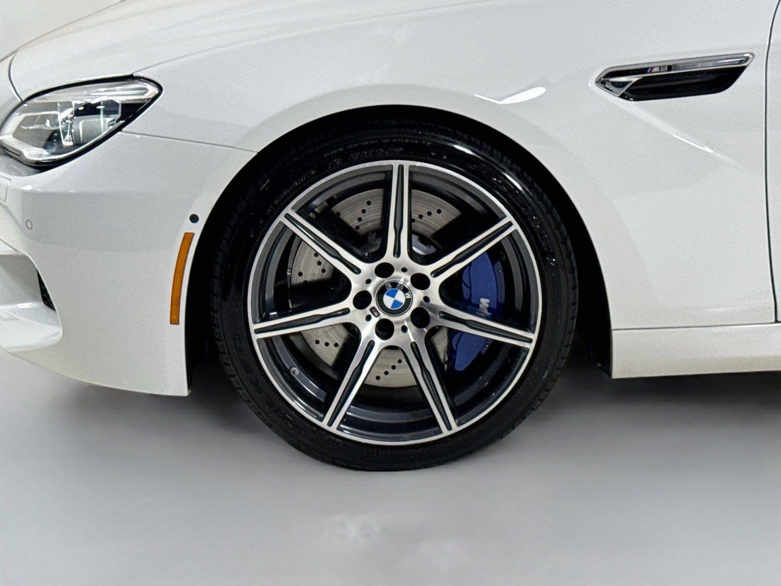 Used 2016 Alpine White BMW M6 Conv Competition Pkg | Executive Pkg | Night Vision image 40