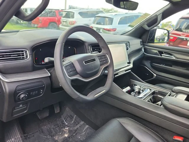 Used 2023 Red Jeep Series III image 13