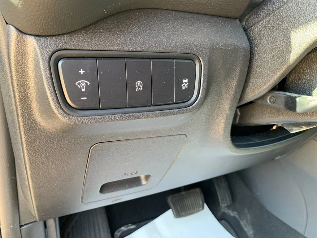 Used 2022 Gray Kia LX image 30