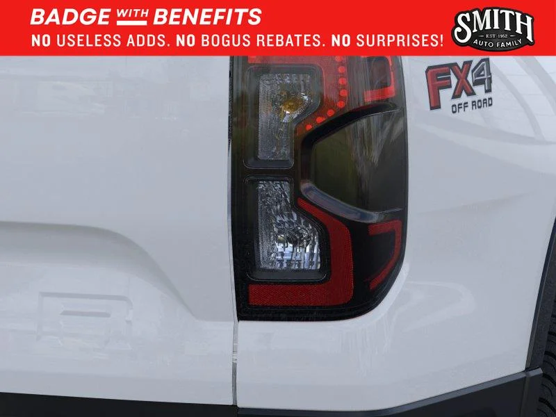 New 2025 Oxford White Ford XLT image 22