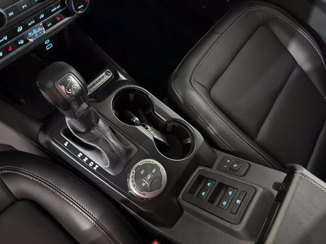 Used 2025 Gray Ford Outer Banks image 21