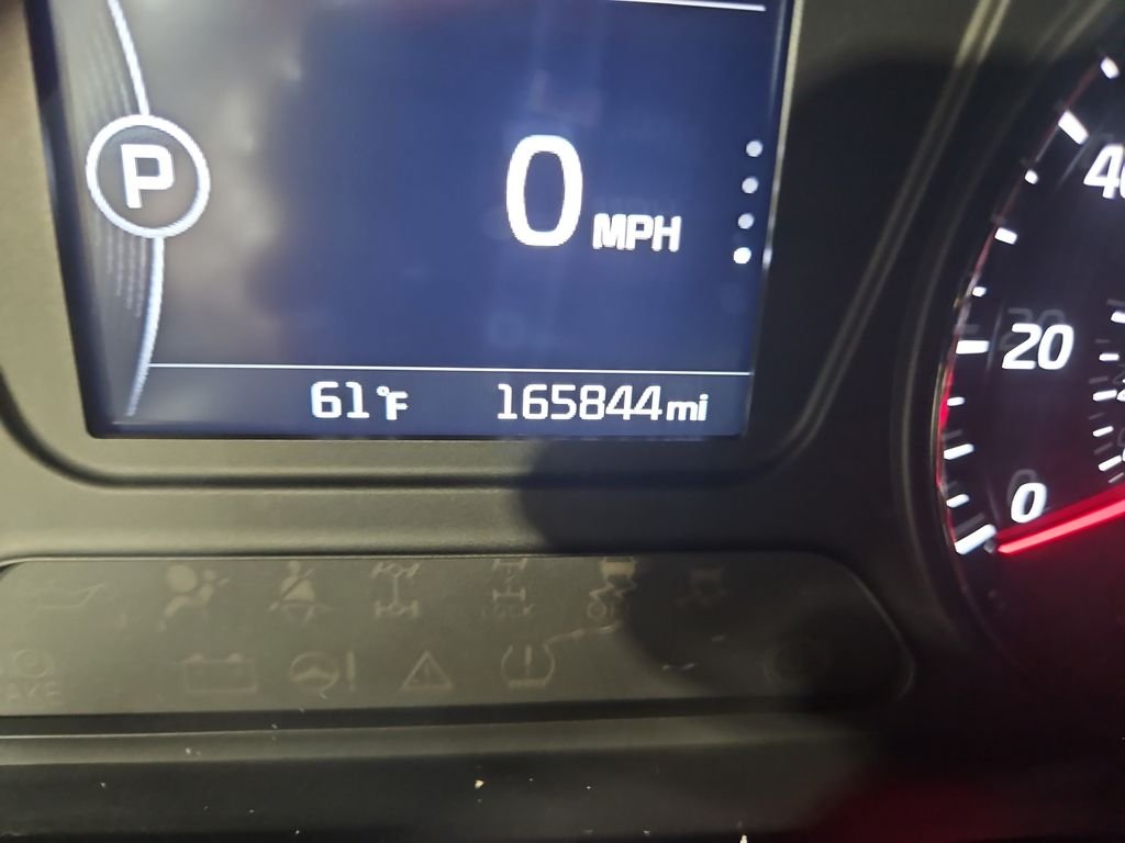 Used 2017 Silver Kia LX image 17