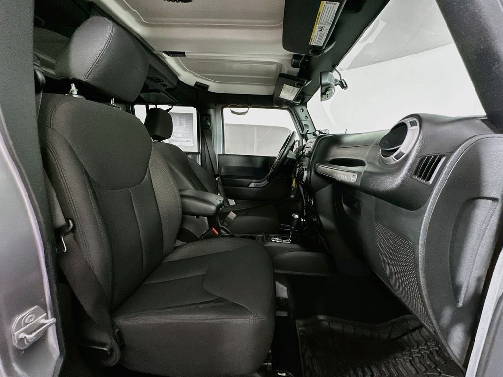 Used 2017 Billet Silver Metallic Jeep Unlimited Sport S image 25