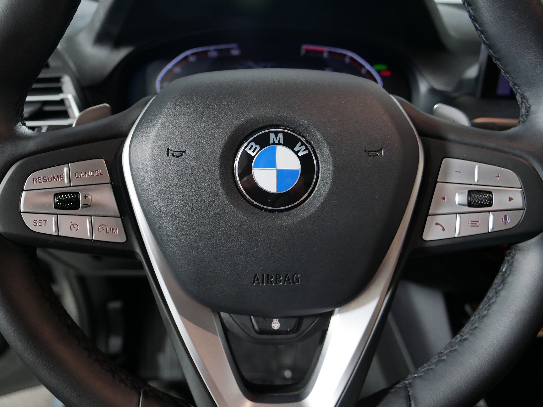 Used 2024 Skyscraper Grey Metallic BMW xDrive30i image 25