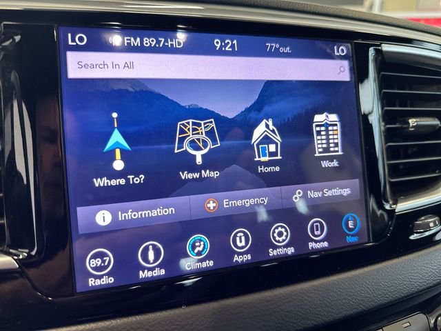 Used 2018 Brown Chrysler Touring Plus image 21