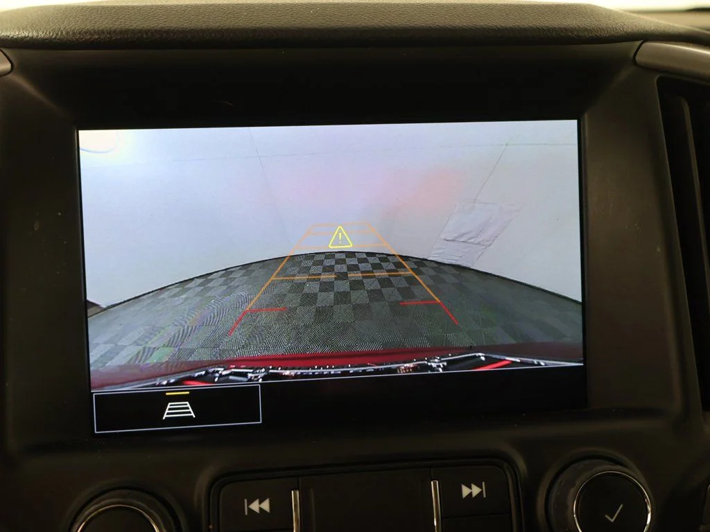 Used 2024 Red GMC AT4 image 39