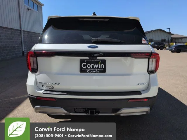New 2026 Star White Metallic Tri-Coat Ford Platinum image 4