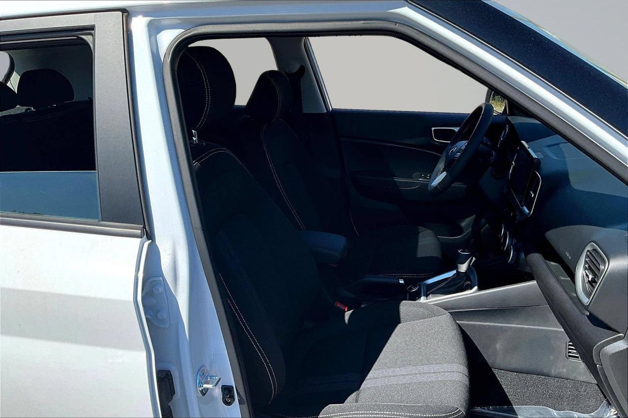 New 2026 White Hyundai SEL image 25
