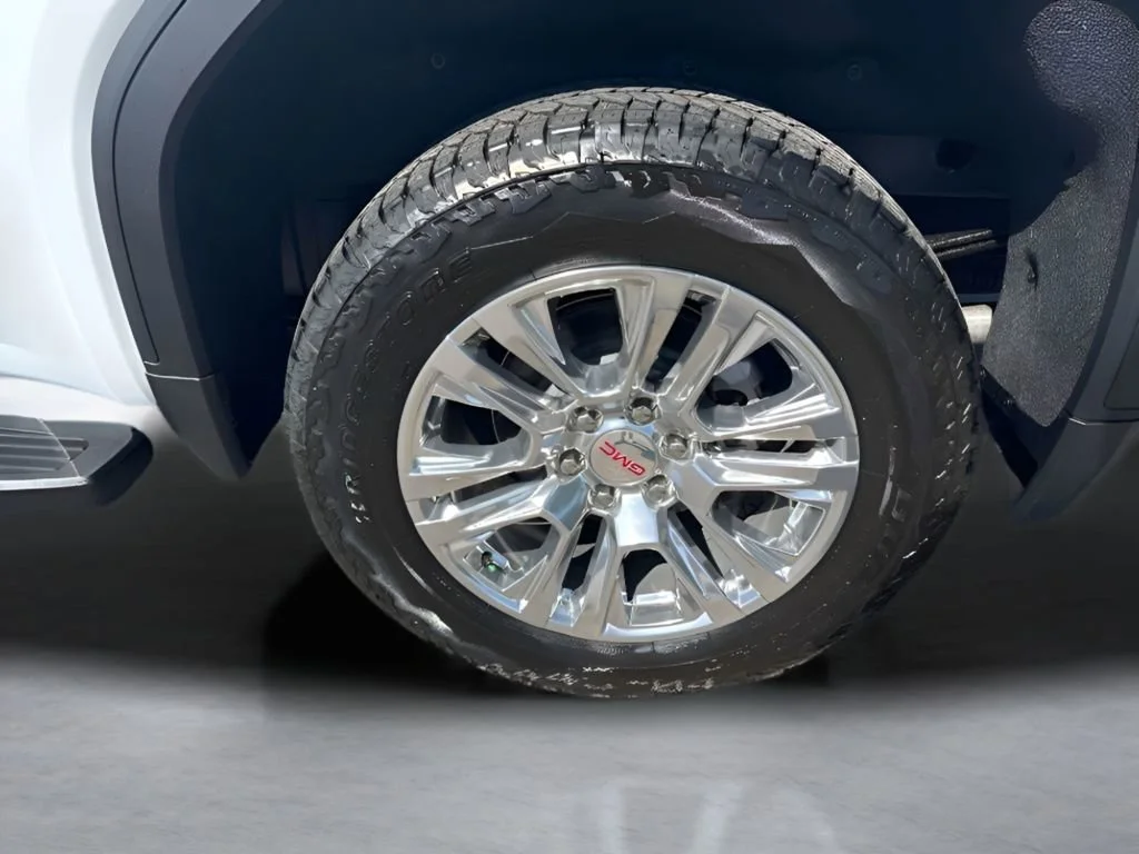 New 2026 Glacier White Tricoat GMC Denali image 37