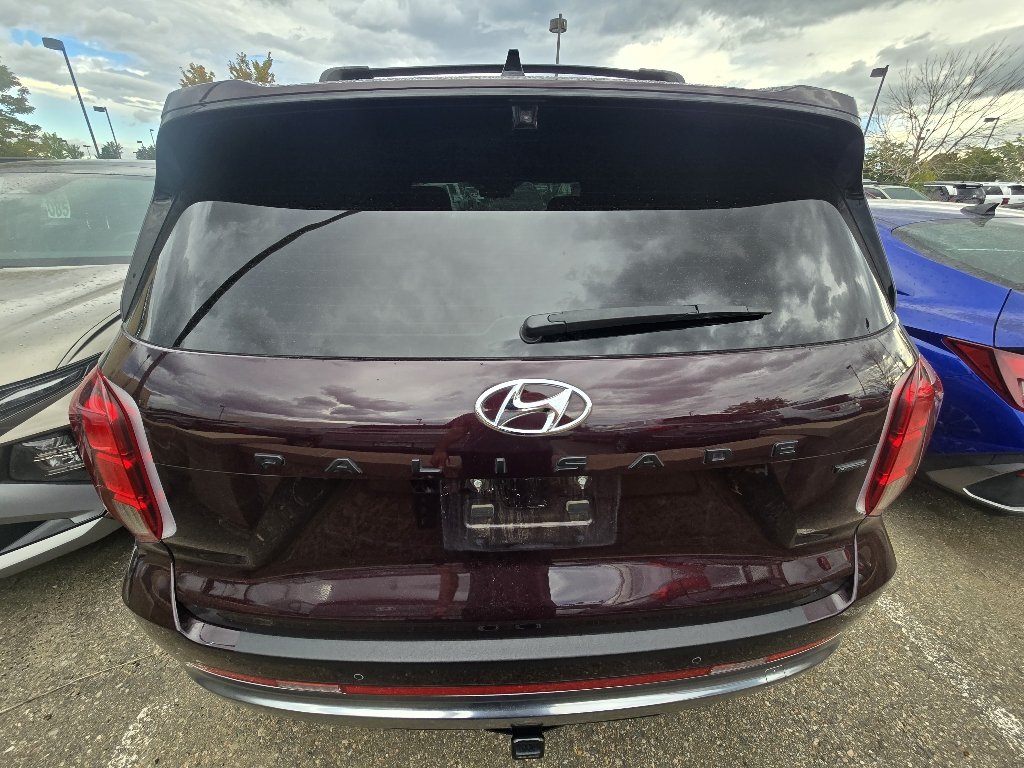 Used 2024 Sierra Burgundy Hyundai Calligraphy image 3