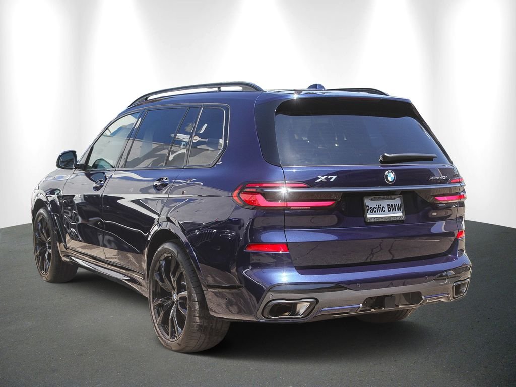 Used 2026 Tanzanite Blue II Metallic BMW xDrive40i image 4