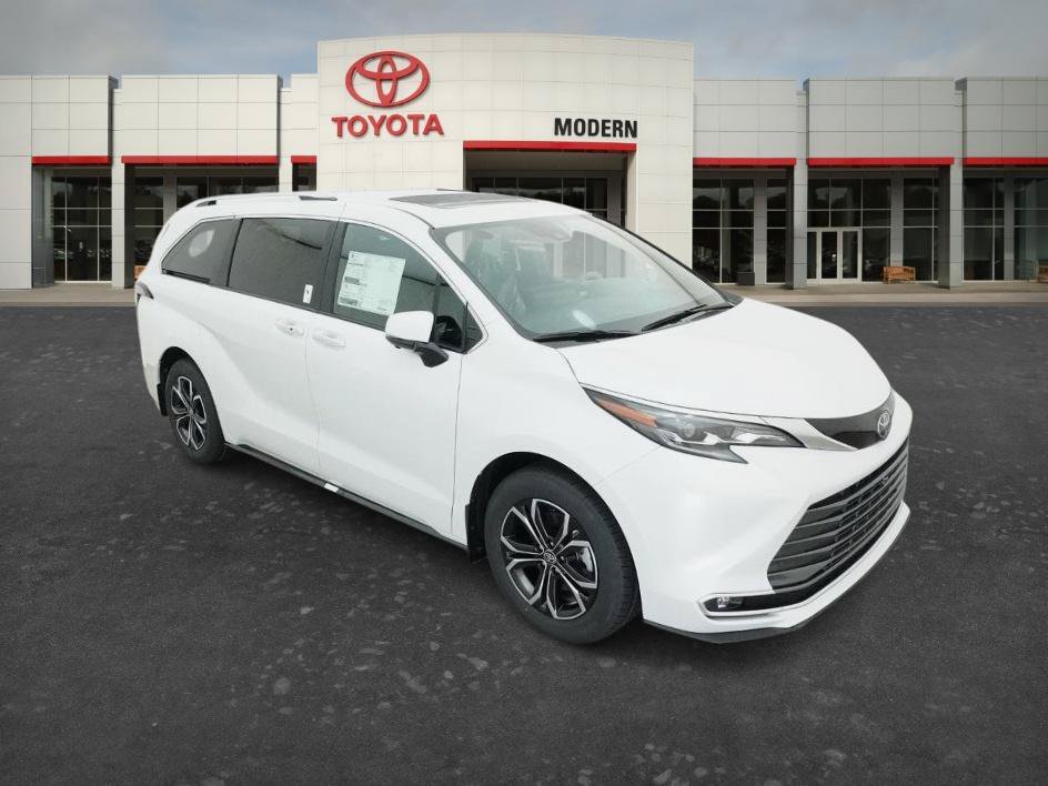 New 2026 Wind Chill Pearl Toyota Platinum image 10