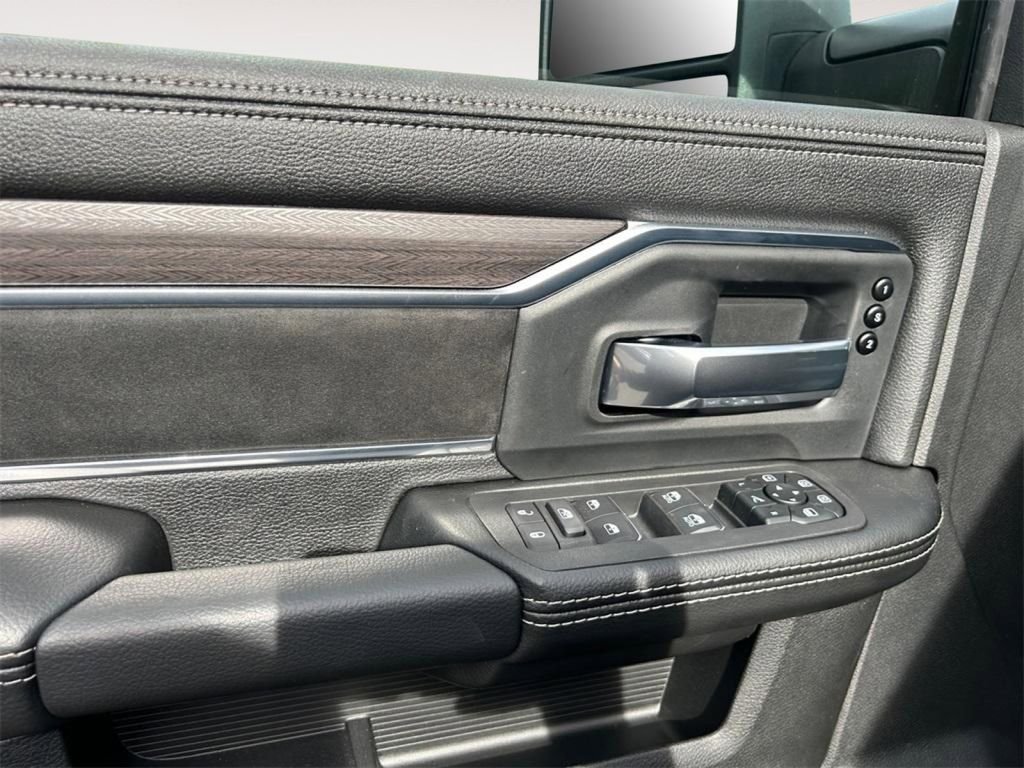 2026 RAM 2500 Laramie - Photo 11