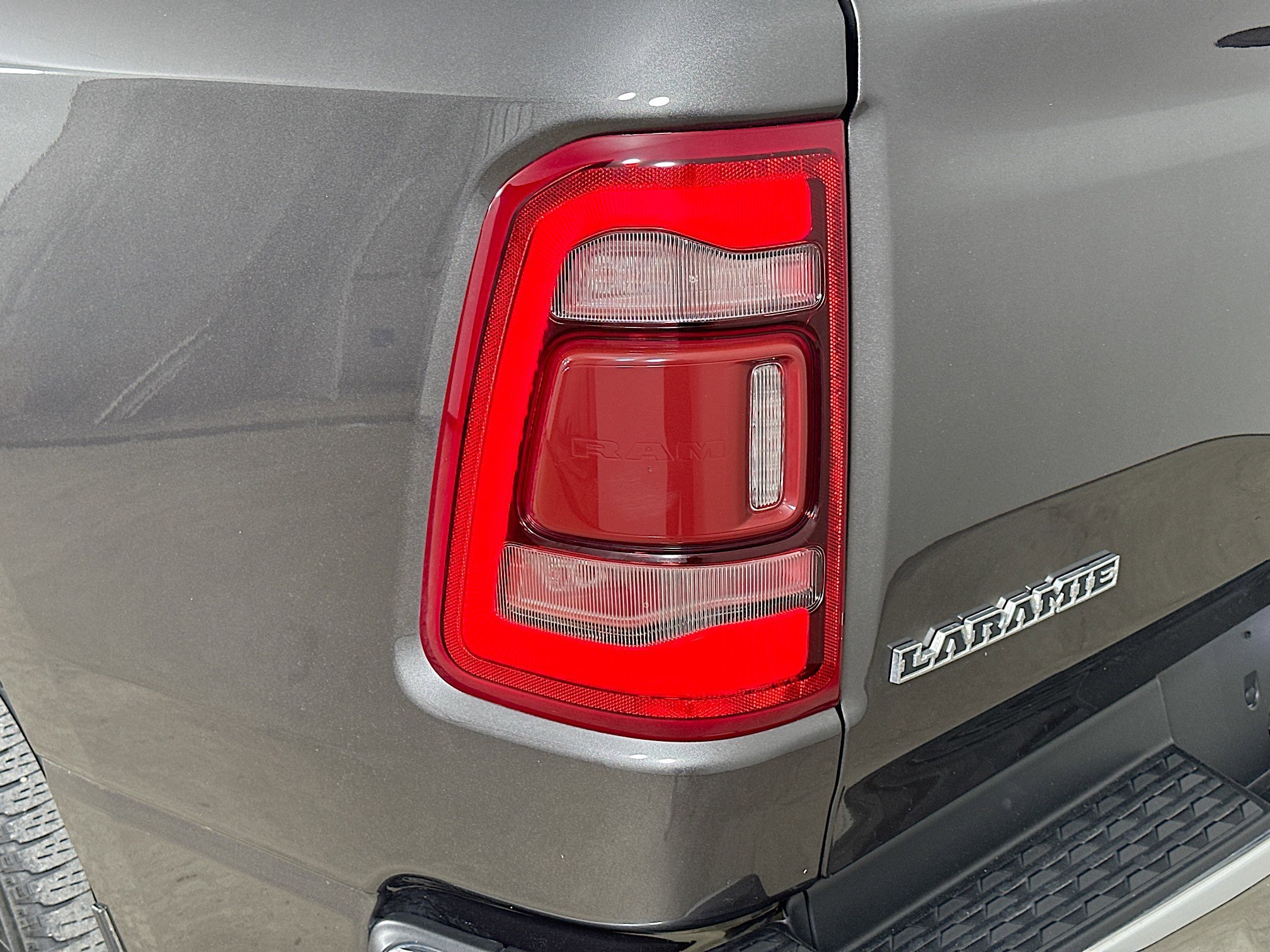 Used 2023 Granite Crystal Metallic Clearcoat Ram Laramie image 40