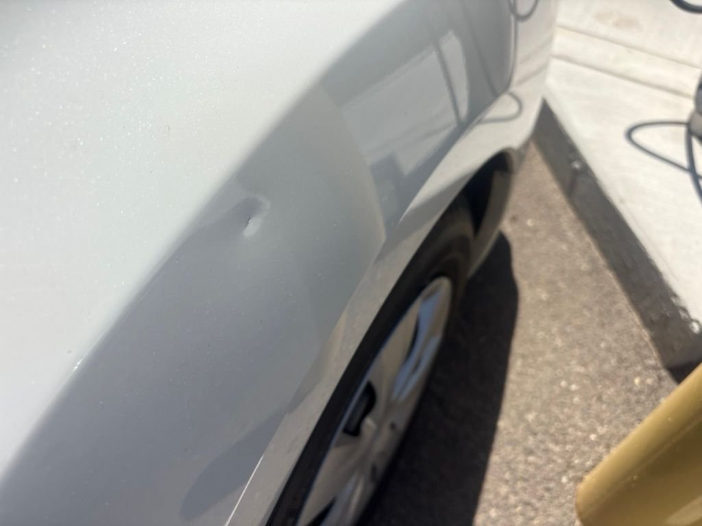 Used 2015 White Subaru 2.0i image 4