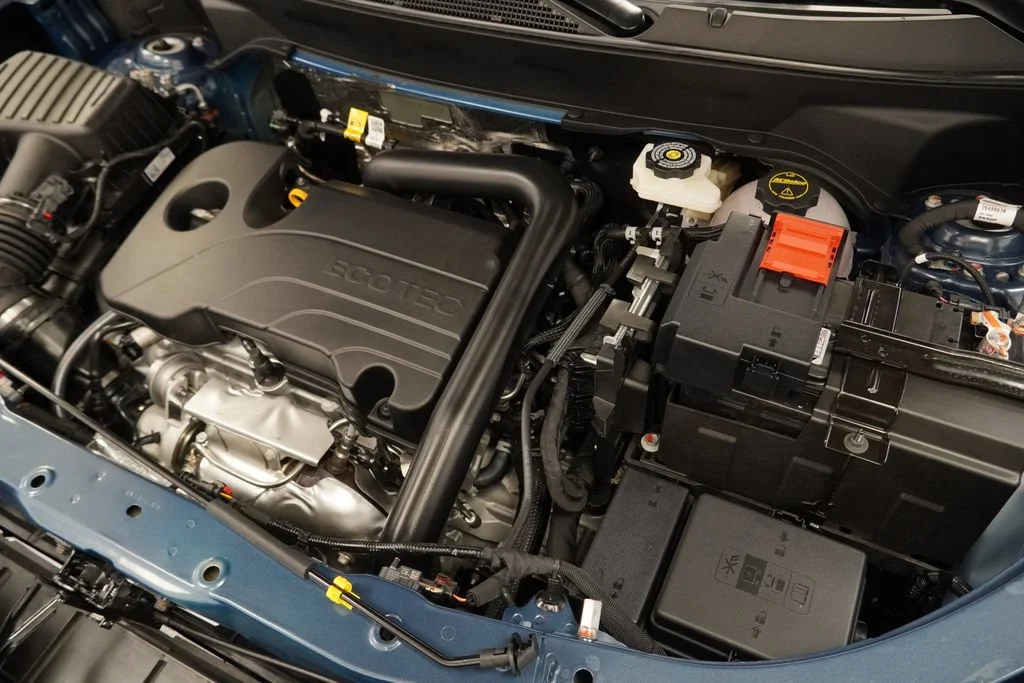 New 2027 Lakeshore Blue Metallic Chevrolet AWD LT image 39