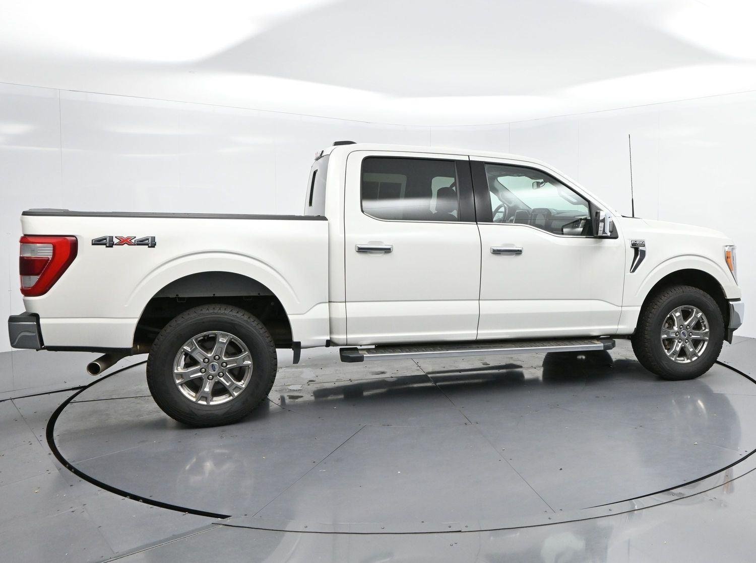 Used 2023  Ford LARIAT image 8
