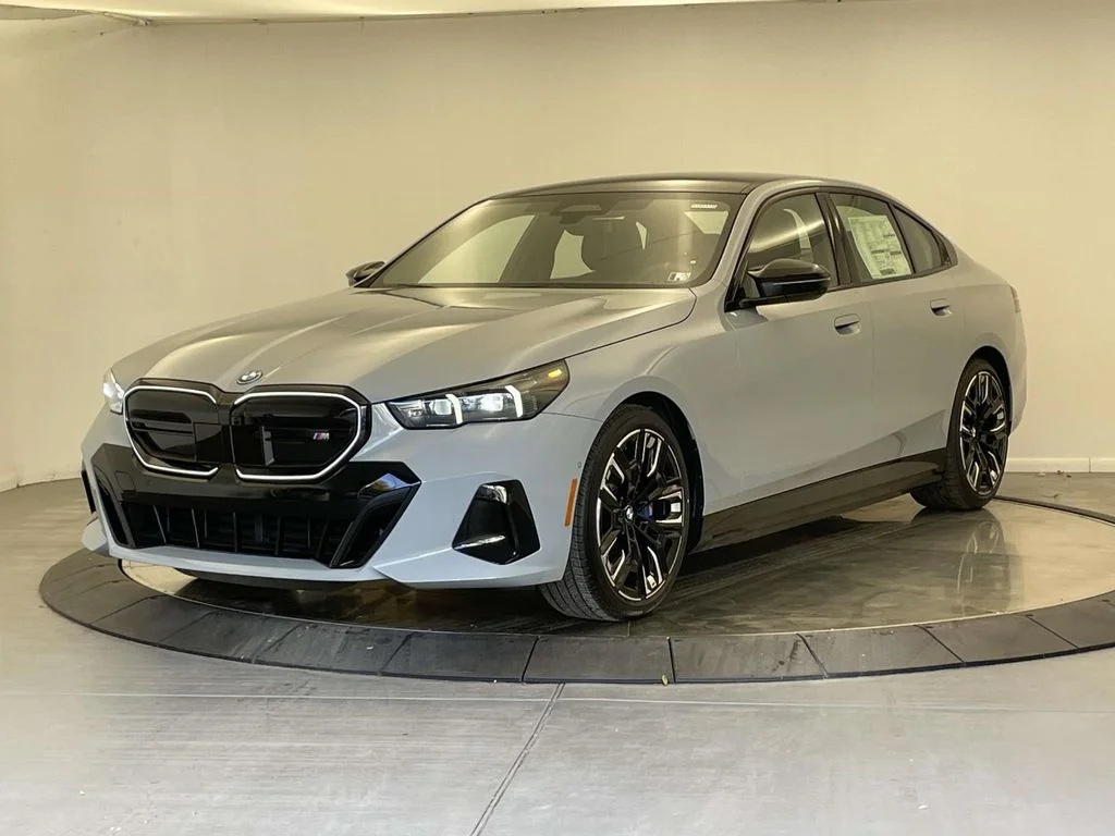 2025 BMW i5 M60 xDrive Sedan's photo