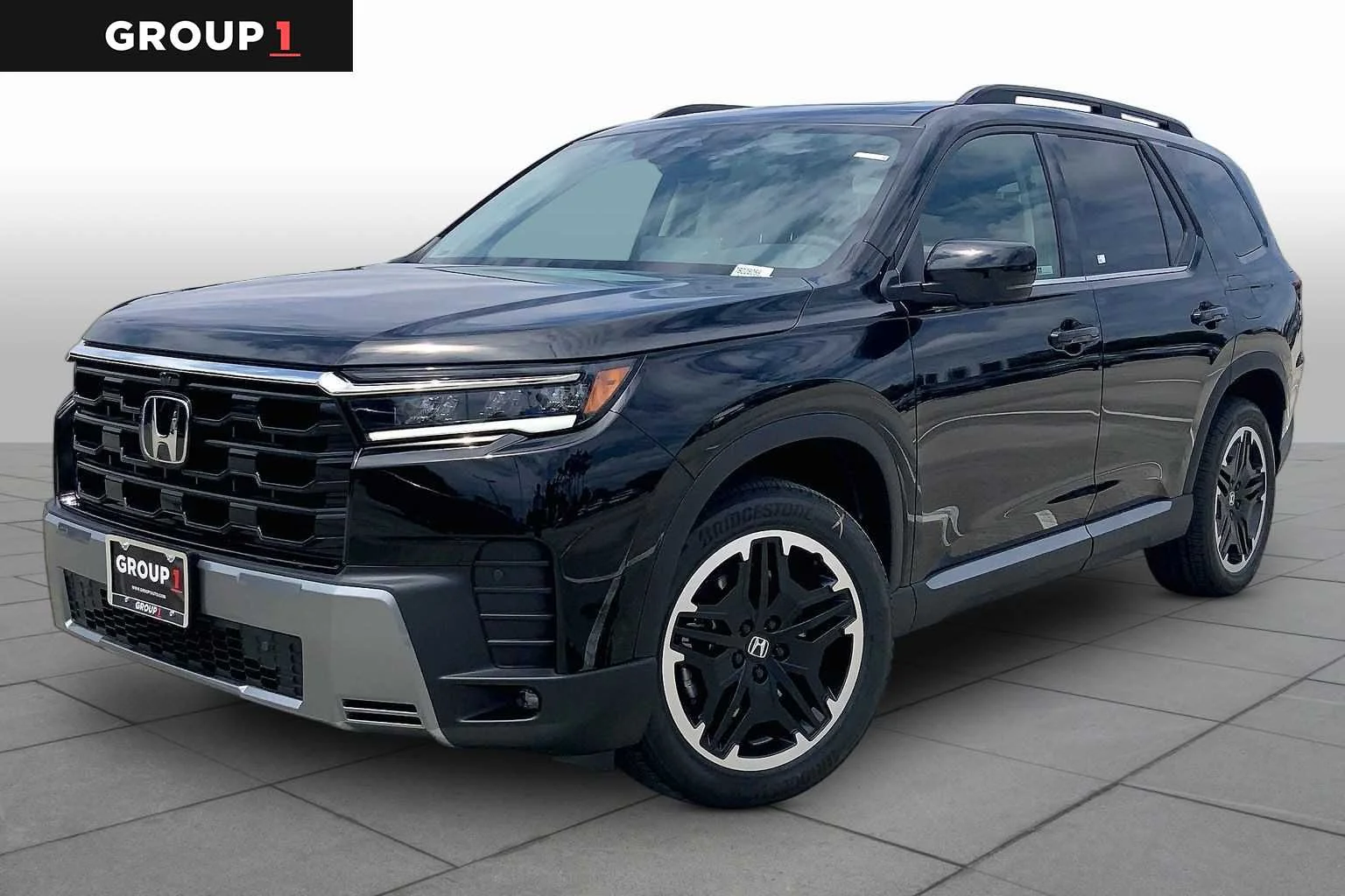 2026 Honda Pilot Touring Blackout AWD's photo