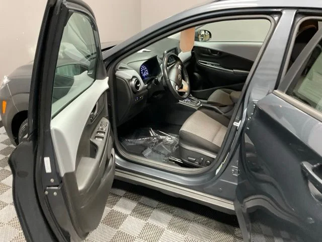 Used 2020 Gray Hyundai SEL Plus image 14